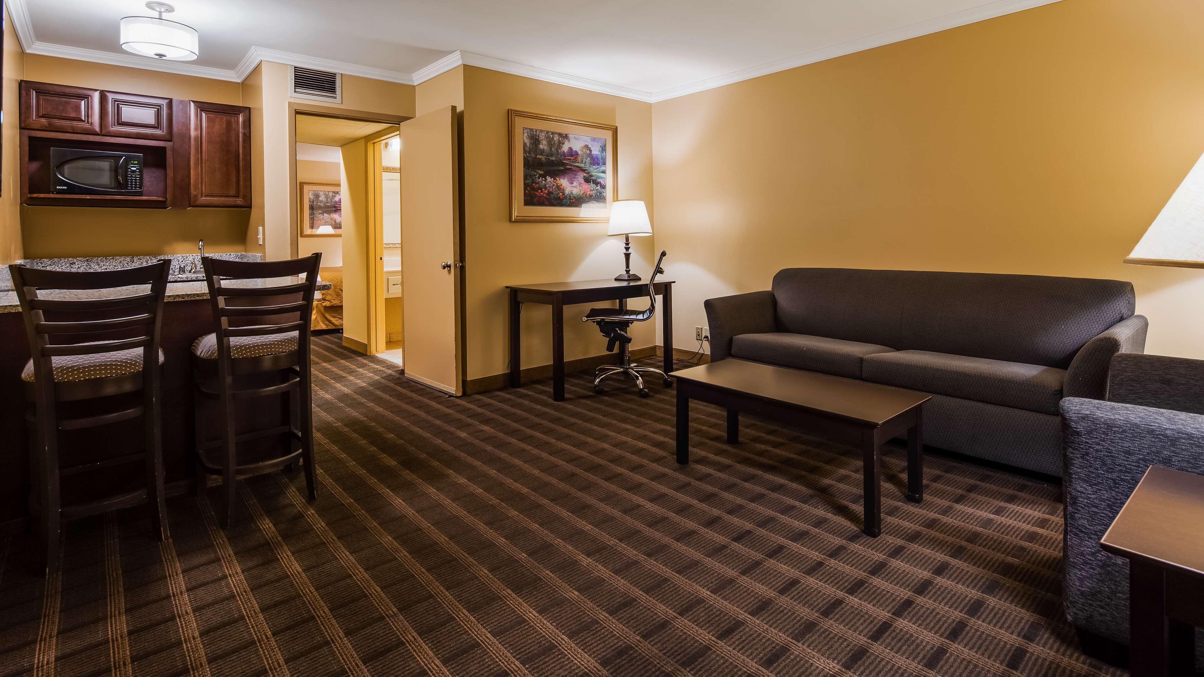 Best Western Inn & Suites Онтаріо Екстер'єр фото