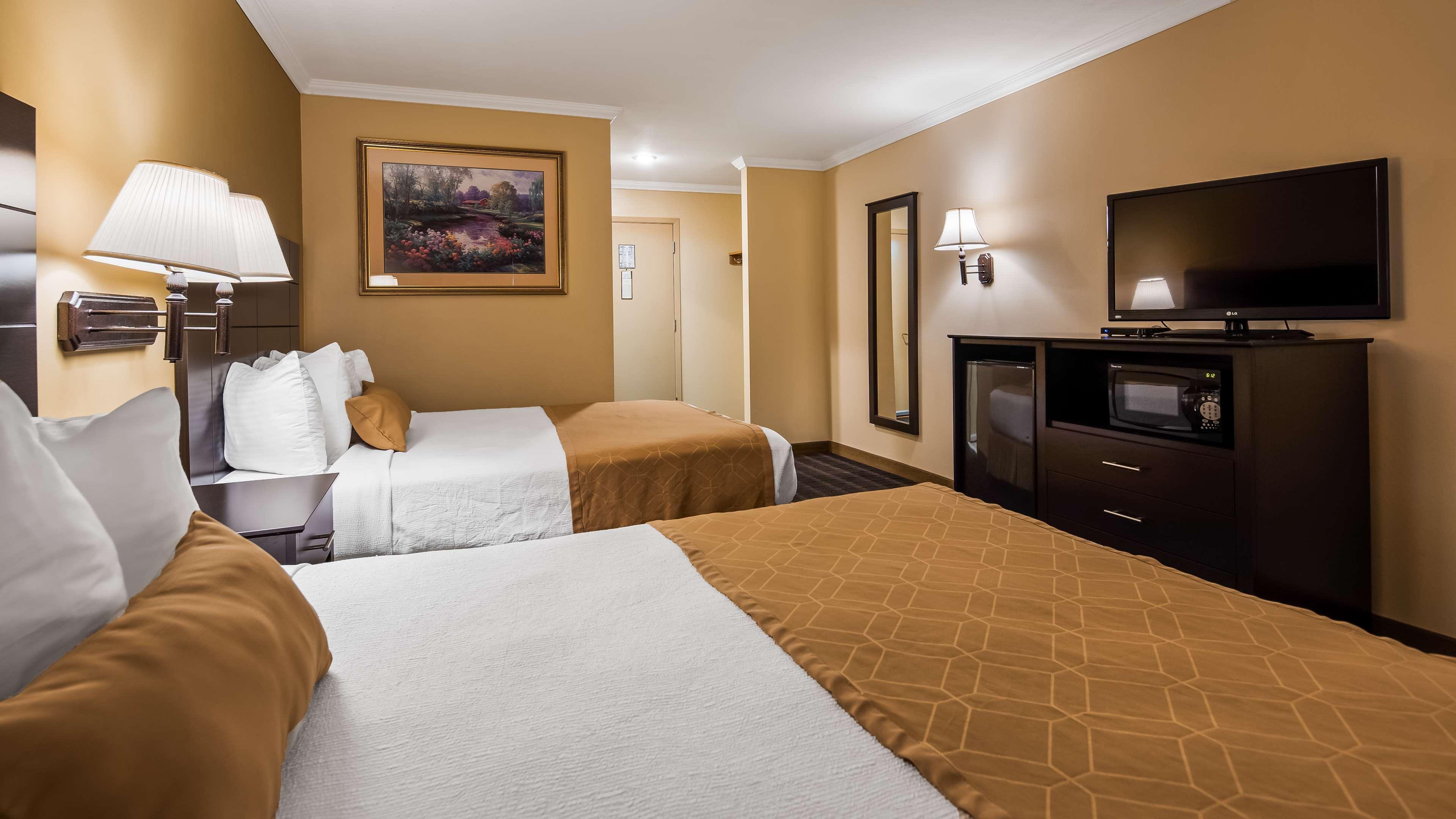 Best Western Inn & Suites Онтаріо Екстер'єр фото