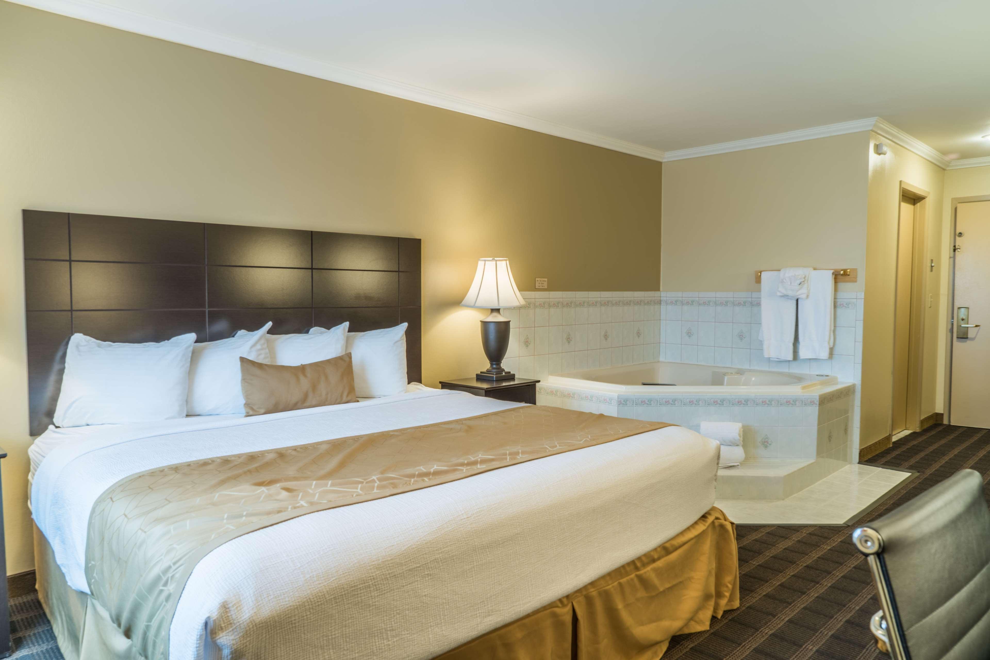 Best Western Inn & Suites Онтаріо Екстер'єр фото