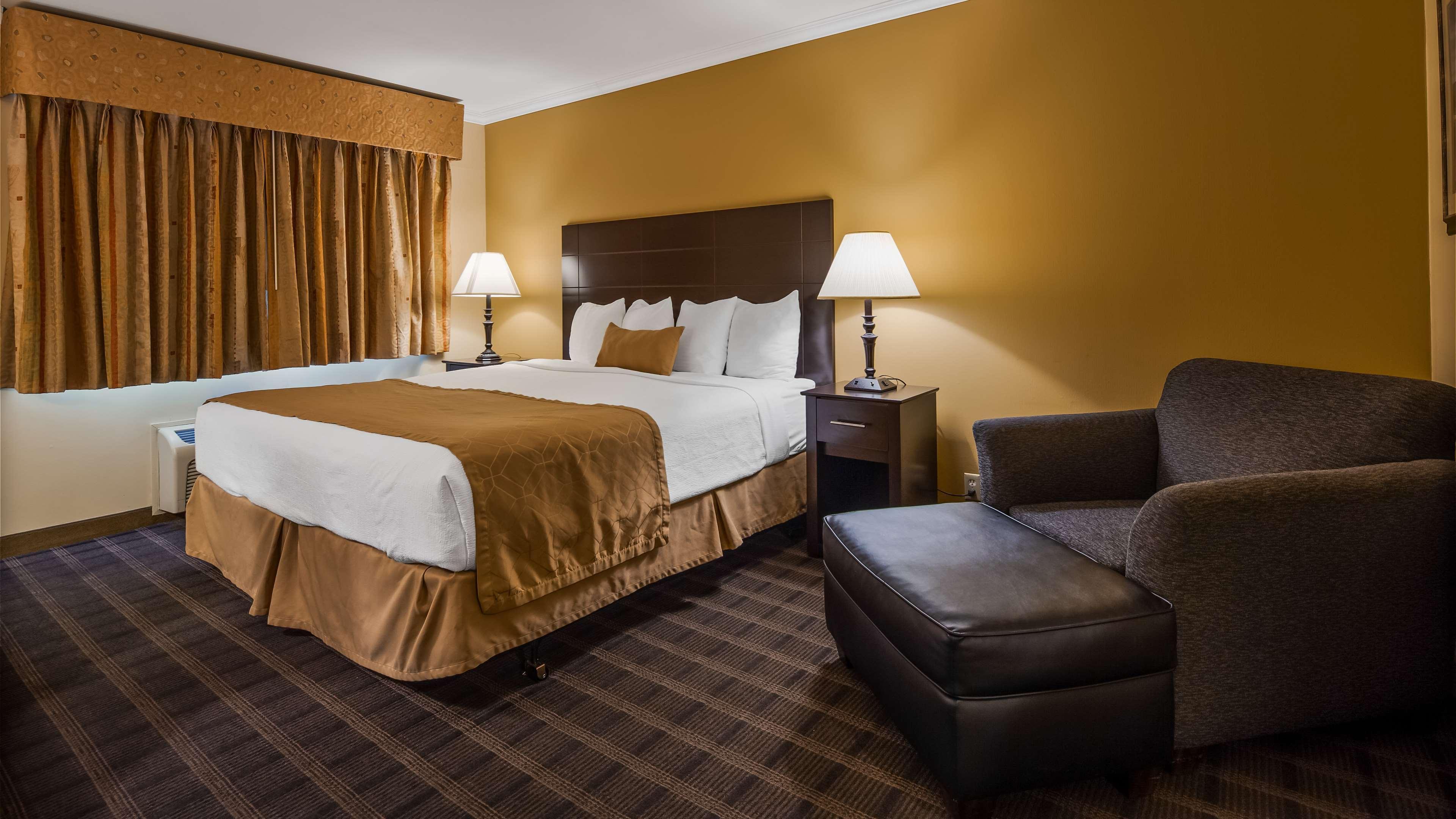 Best Western Inn & Suites Онтаріо Екстер'єр фото