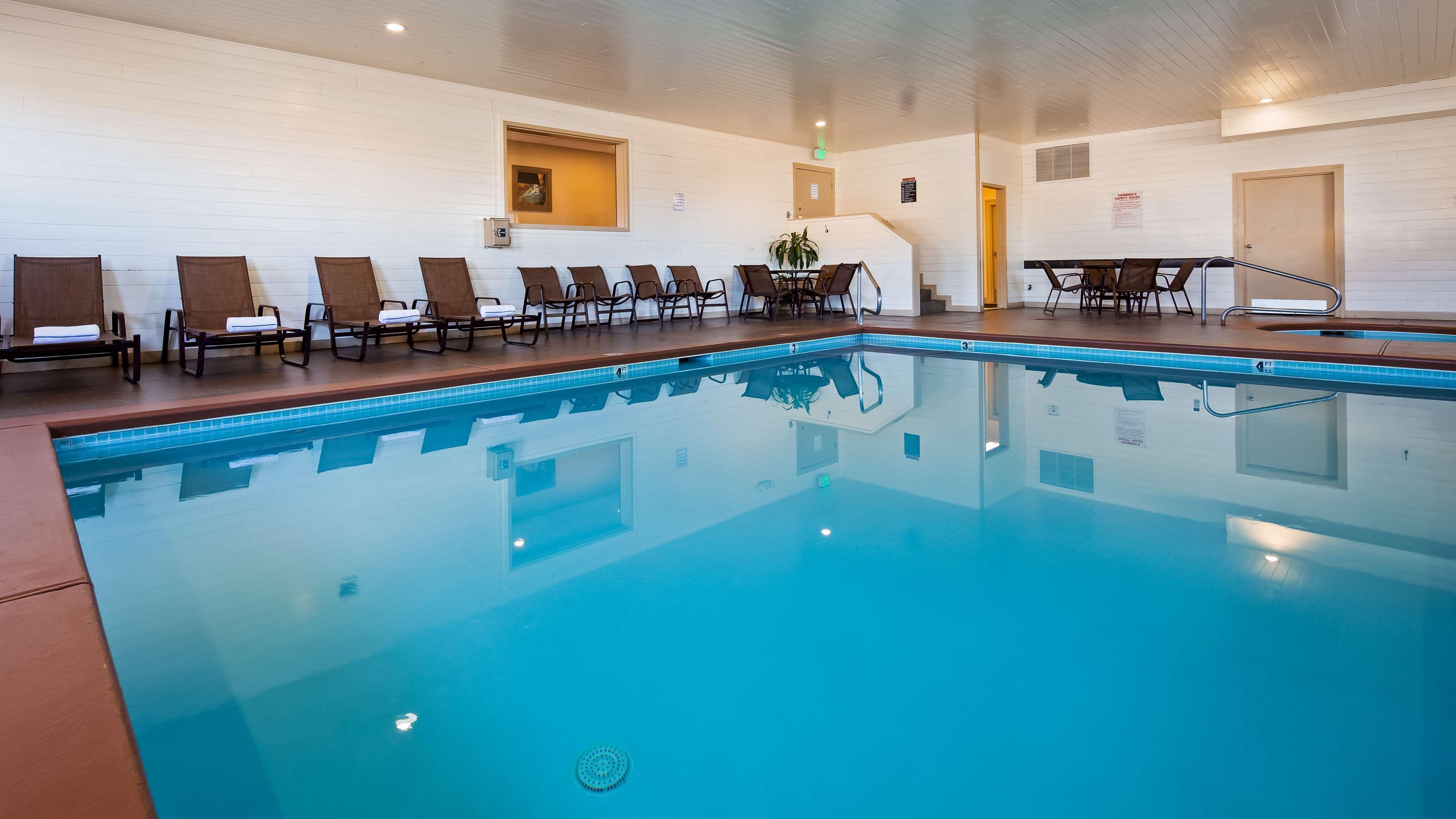 Best Western Inn & Suites Онтаріо Екстер'єр фото