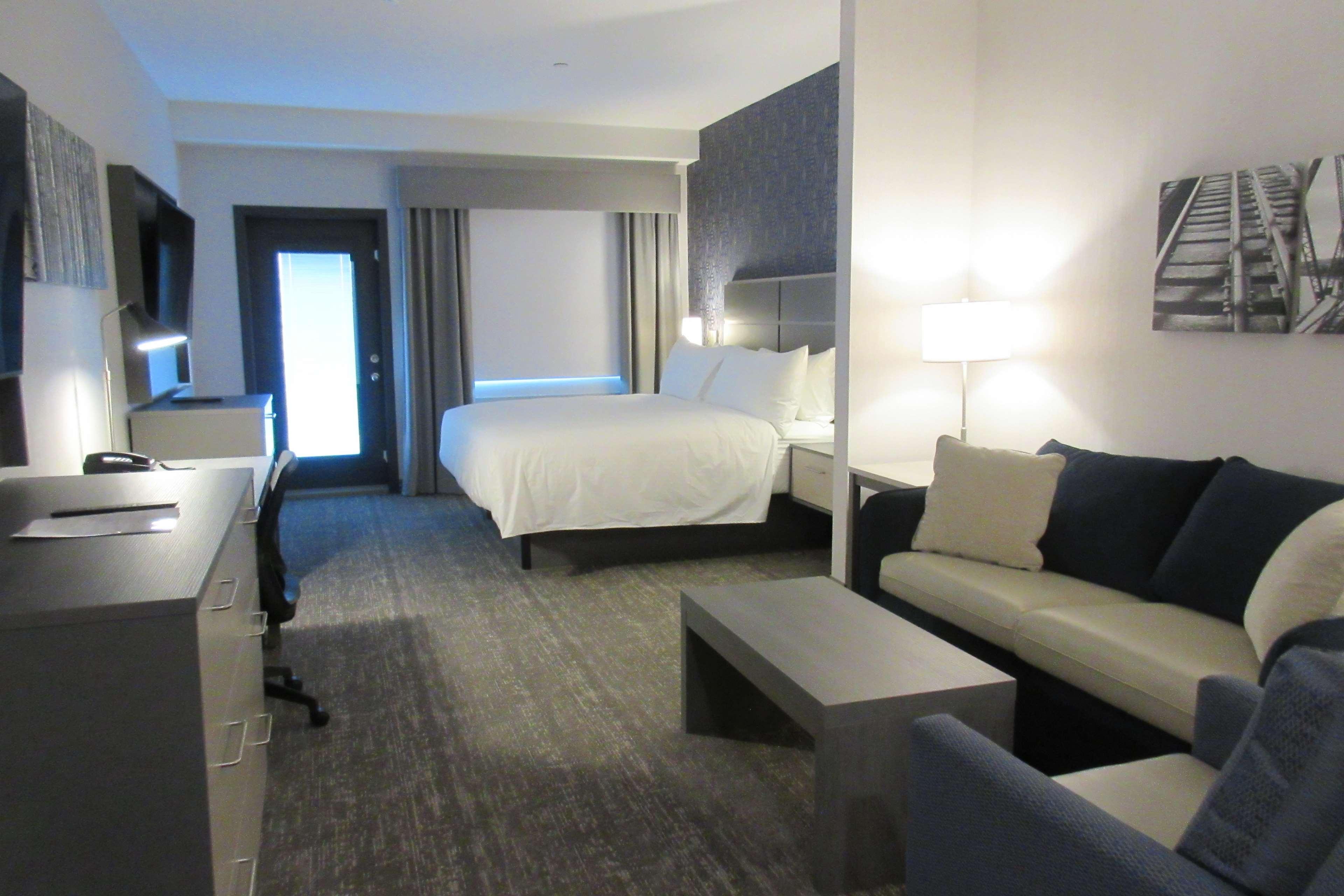 Best Western Inn & Suites Онтаріо Екстер'єр фото
