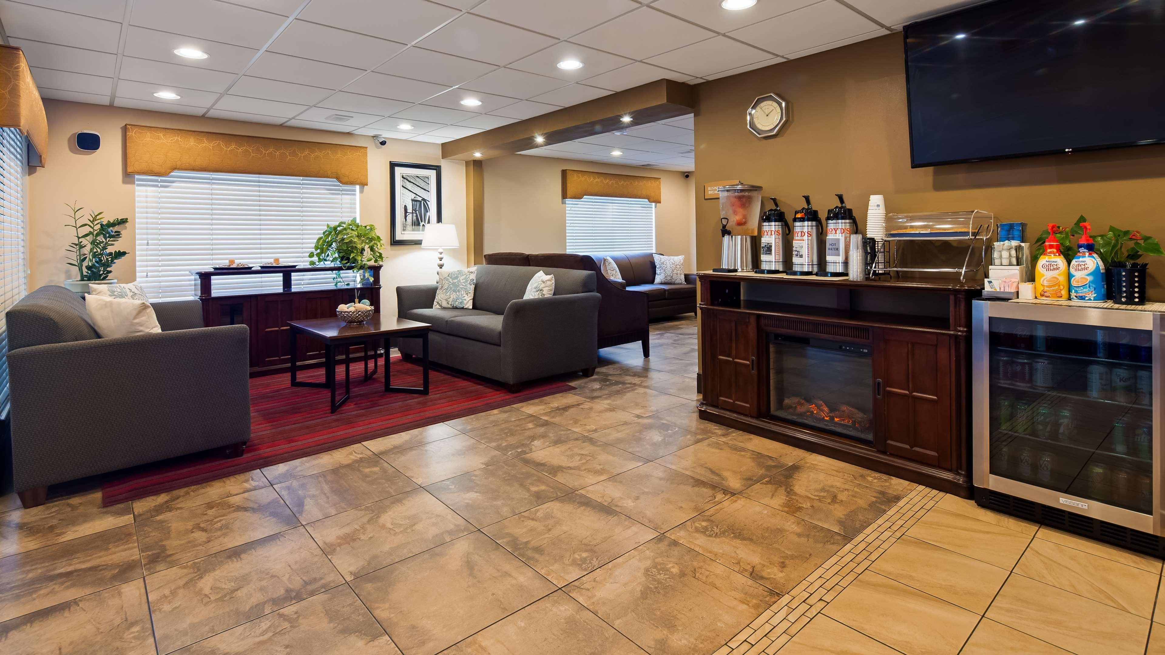 Best Western Inn & Suites Онтаріо Екстер'єр фото